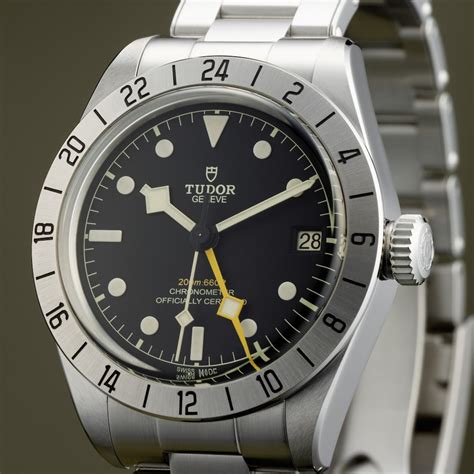 tudor black bay pro 1655.